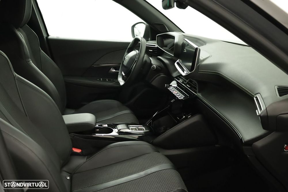 Peugeot e-2008 50 kWh GT - 24