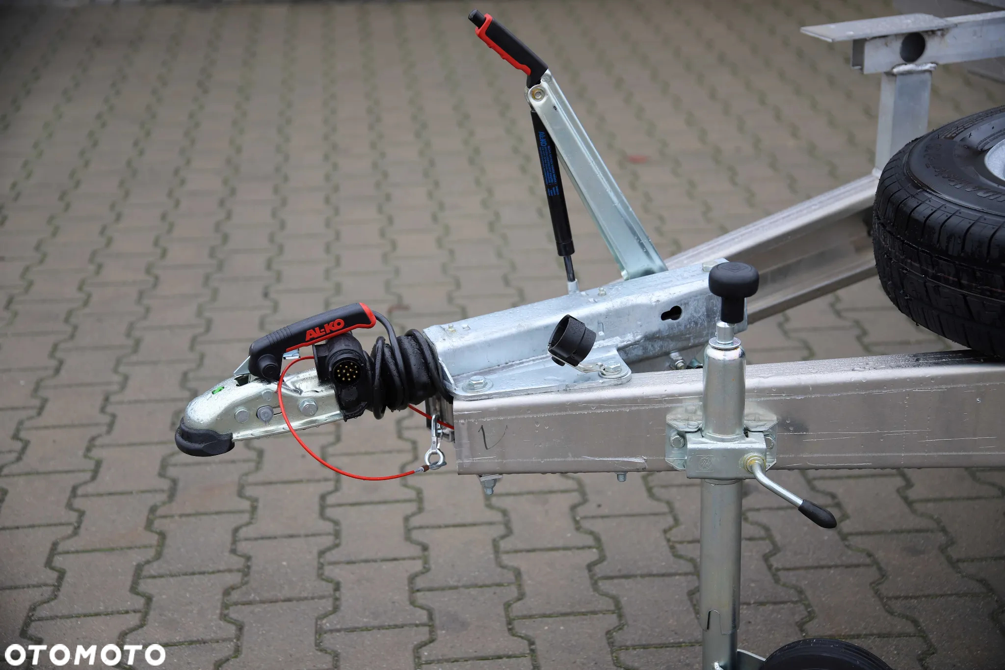 Inny Gala Taurus 4.5x2.05m Full Aluminium 420kg  Koła 14c - 12