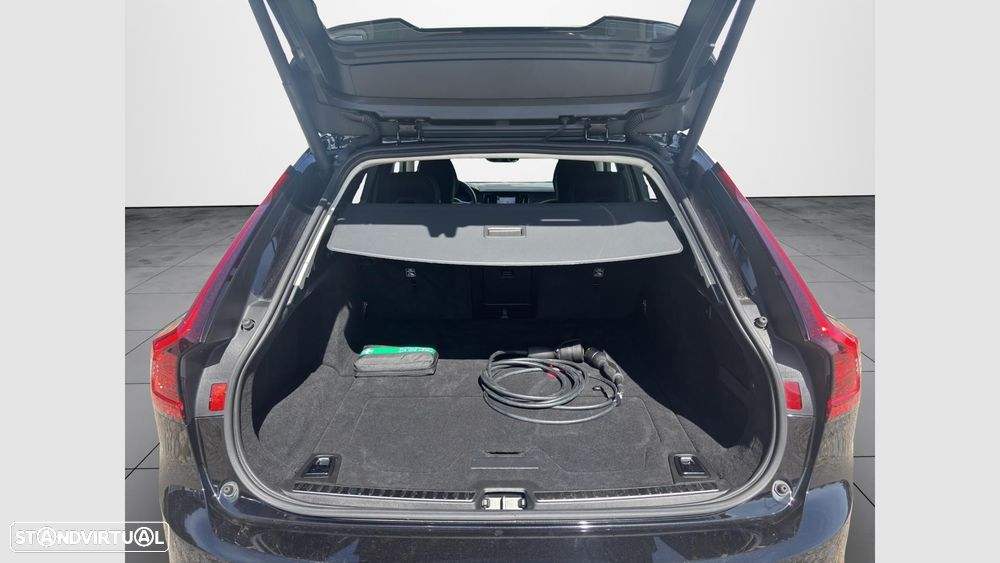 Volvo V90 2.0 T6 PHEV Plus Dark AWD - 16