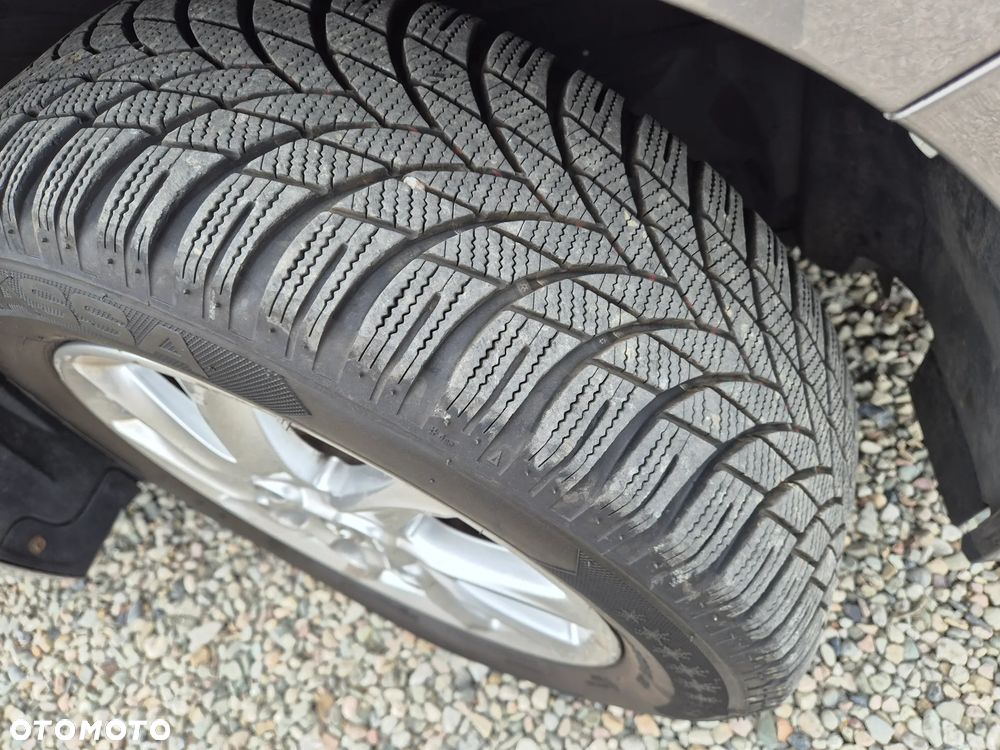 Toyota Verso 1.6 D-4D 5-Sitzer Start/Stop Executive - 26