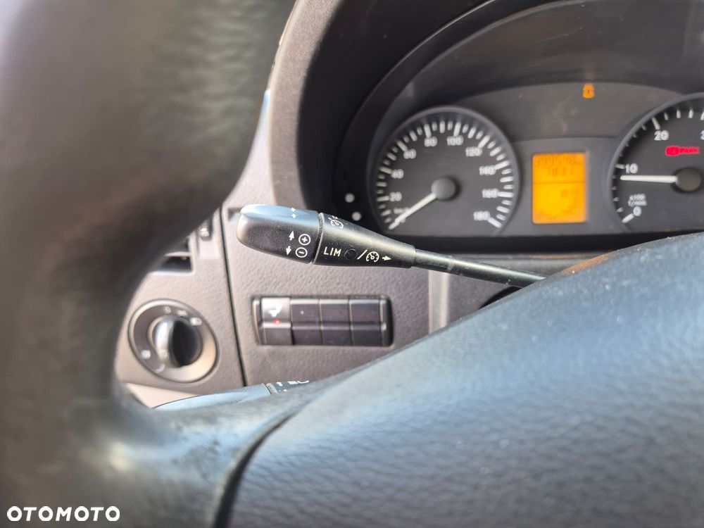 Mercedes-Benz Sprinter 316 CDi / KONTENER / 1 WŁ / WINDA PALFINGER / SOLIDNY KONTENER / 3 MIEJSCA / BEZWYPADKOWY / TEMPOMAT / PODGRZEWANY FOTEL / STAN BARDZO DOBRY - 30