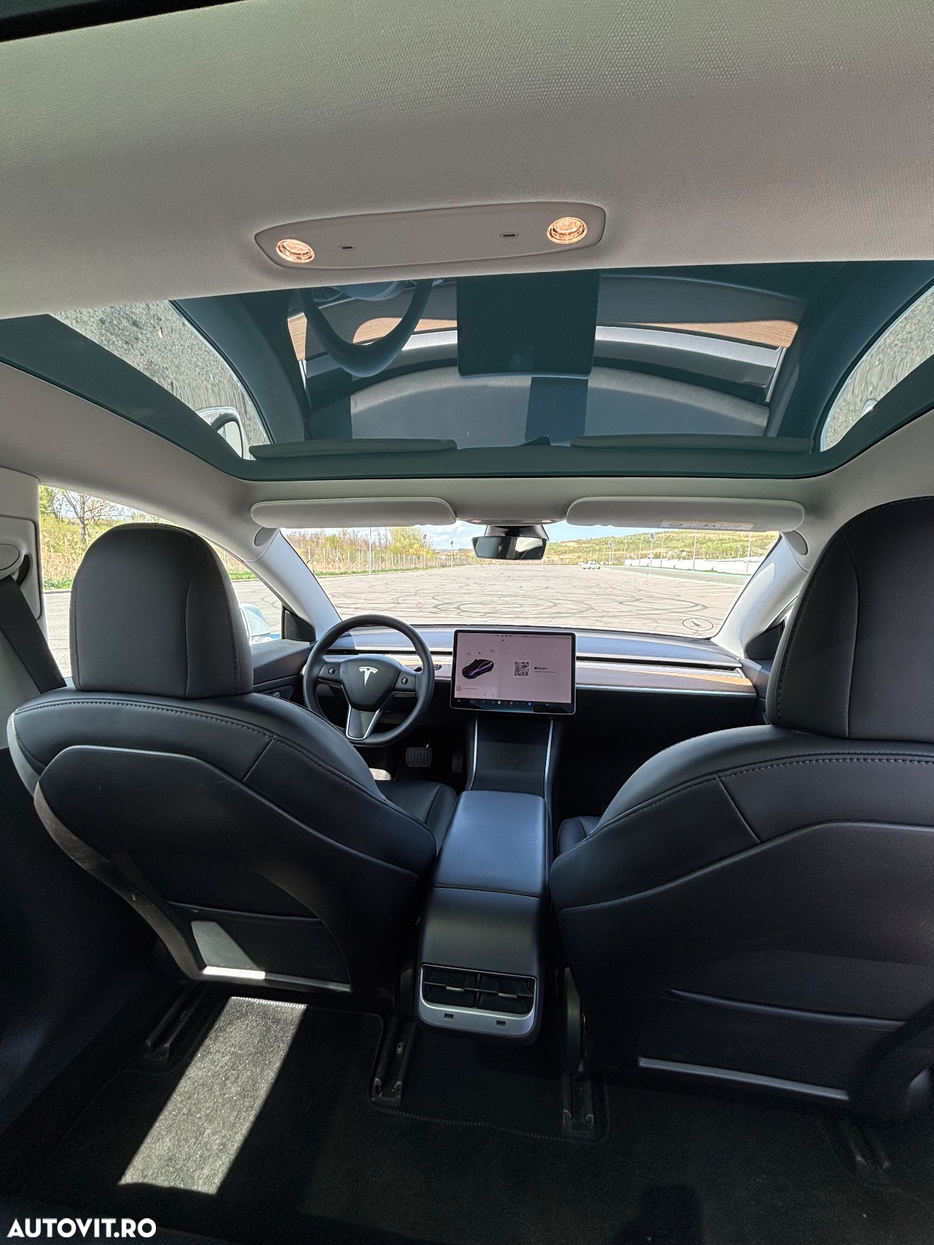 Tesla Model 3 - 6