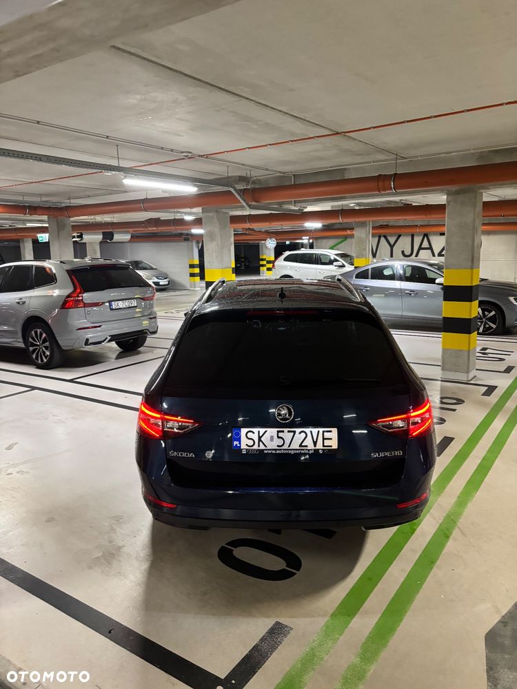 Skoda Superb 2.0 TDI Ambition - 2
