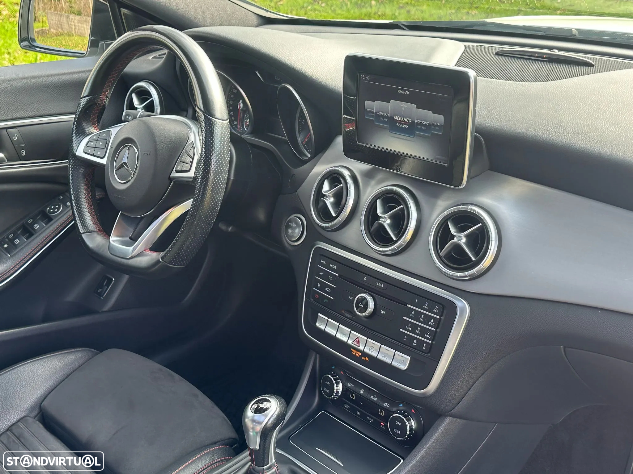 Mercedes-Benz CLA 180 d Shooting Brake AMG Line - 20