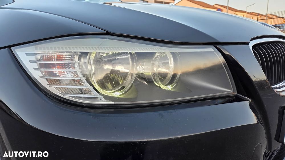 BMW Seria 3 320d DPF - 32