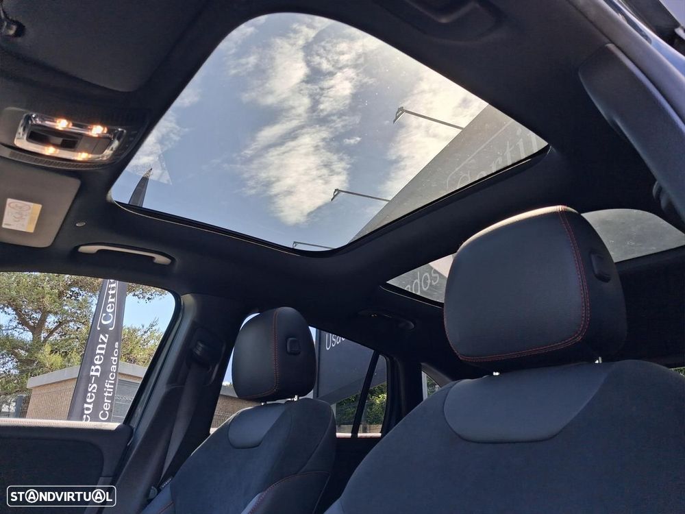 Mercedes-Benz GLA 180 d AMG Line - 12