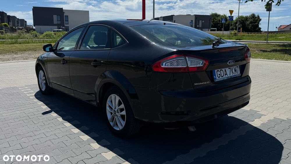 Ford Mondeo 2.0 TDCi Ambiente - 15