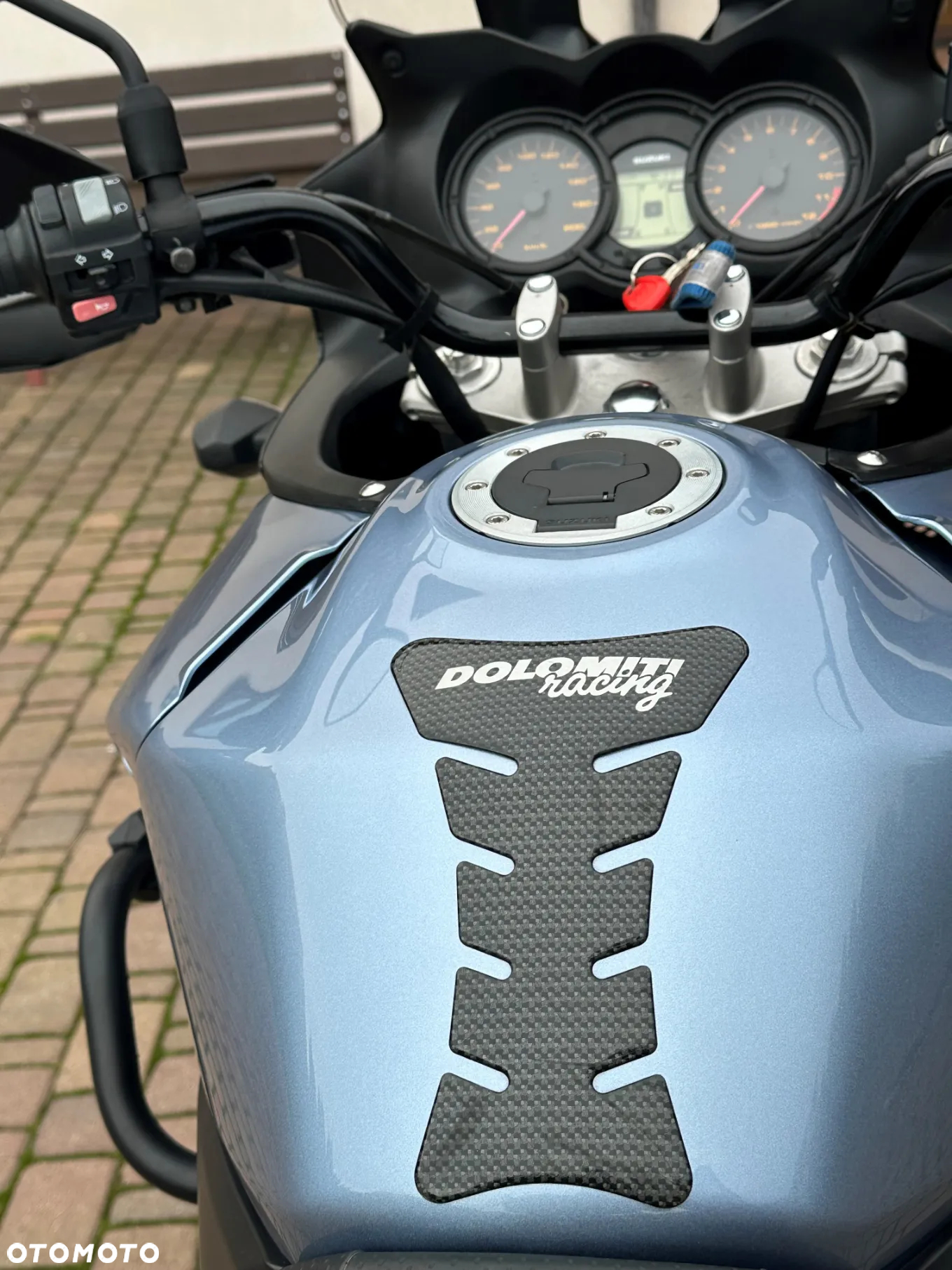 Suzuki V-STROM - 9