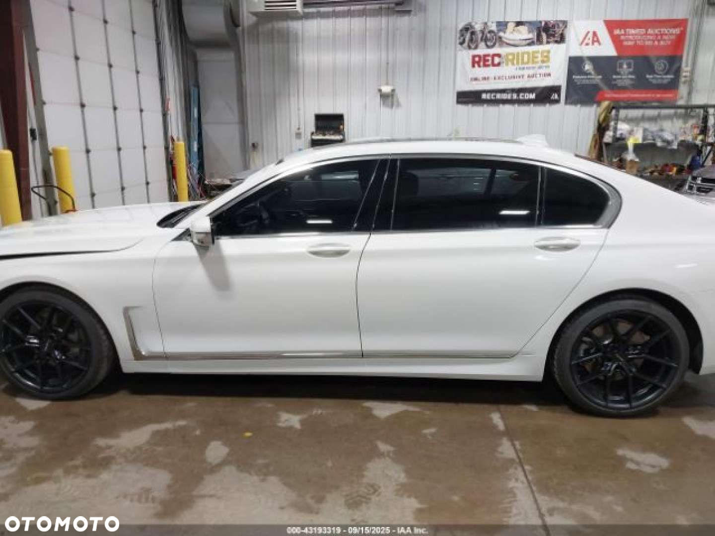 BMW Seria 7 - 12