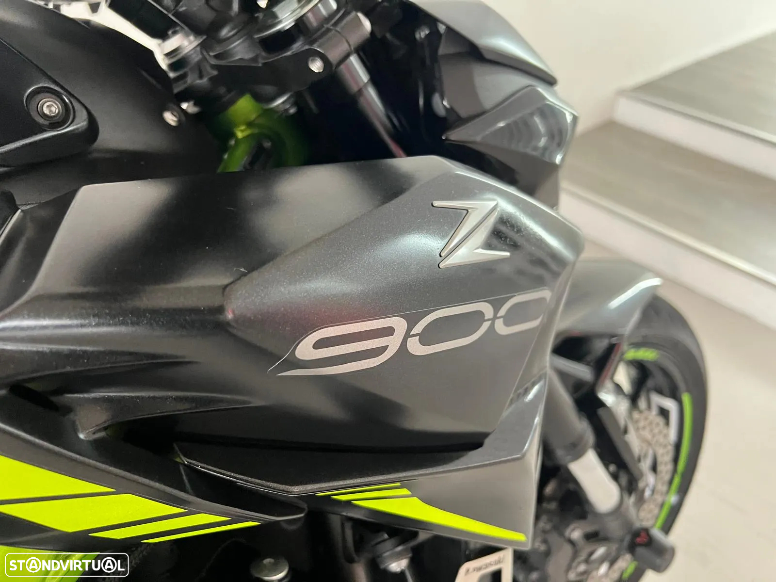 Kawasaki Z 900 - 11