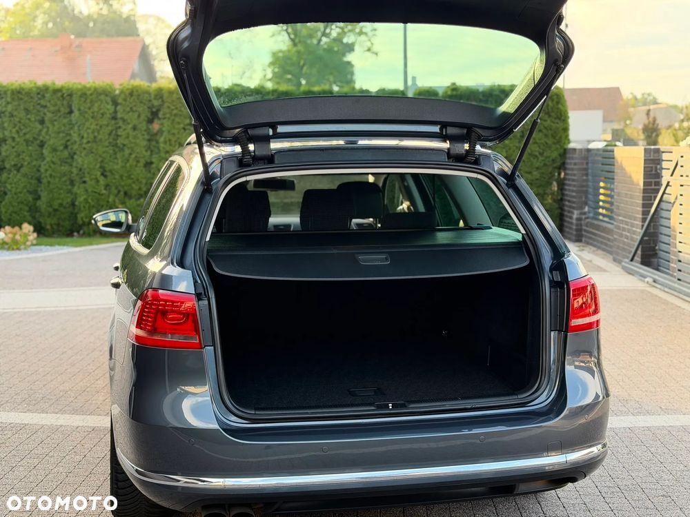 Volkswagen Passat 2.0 TDI Highline DSG - 31