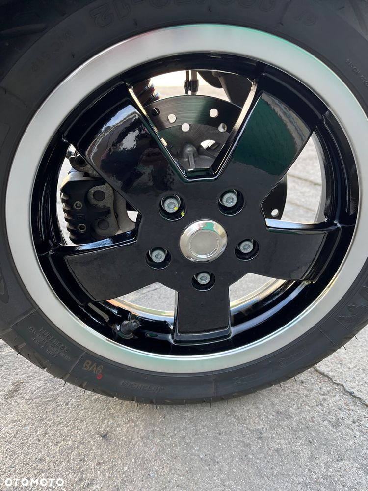 Vespa GTS - 20