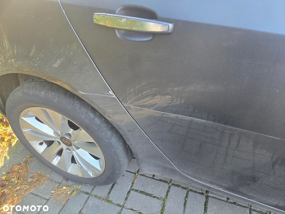 Opel Insignia 2.0 T Cosmo 4x4 - 32