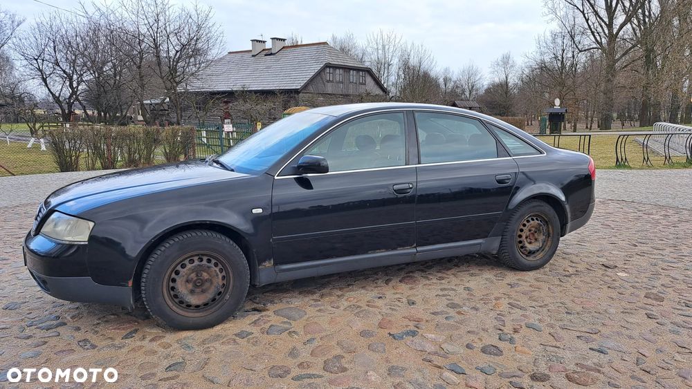 Audi A6 Limousine 2.4 - 12