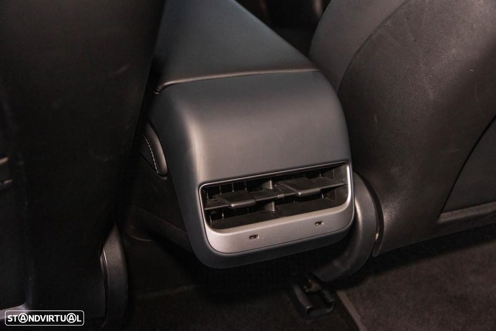 Tesla Model 3 Long Range AWD Dual Motor - 46