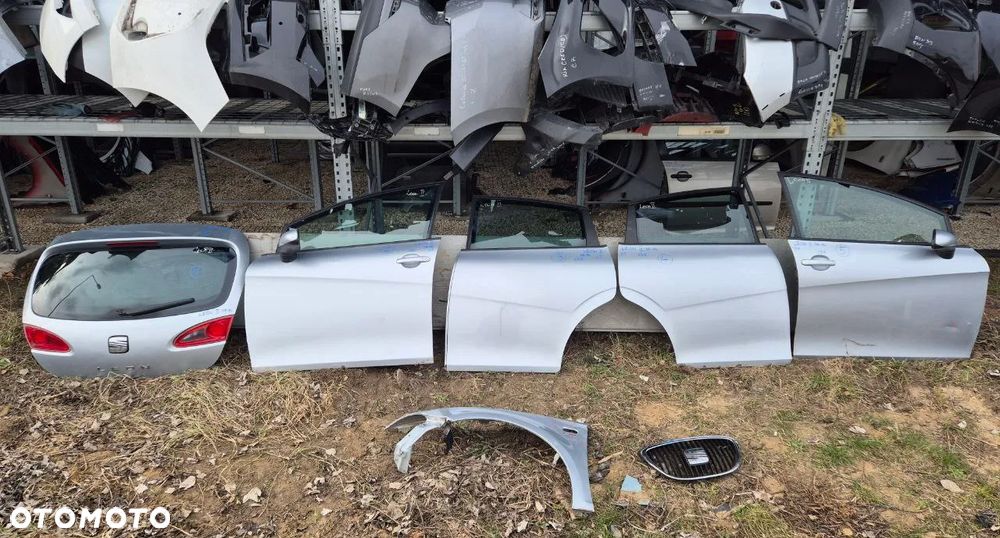 SEAT LEON II DRZWI / KLAPA / BŁOTNIK / ZDERZAK 05-12r CZARNY / SREBRNY - 1