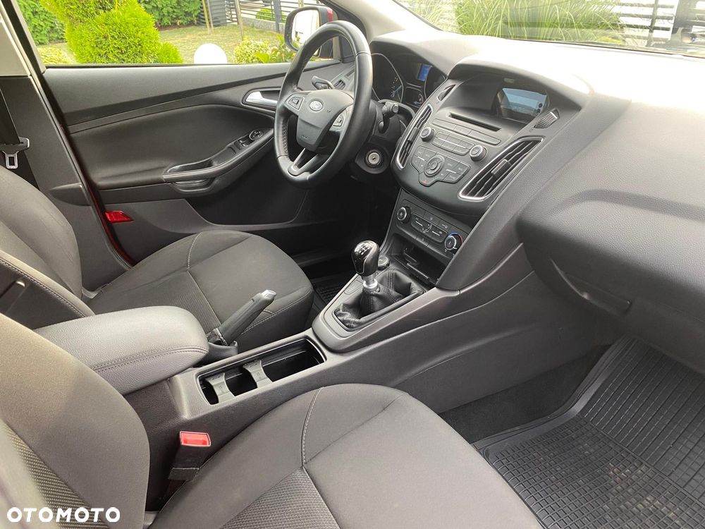 Ford Focus 1.0 EcoBoost Trend - 8