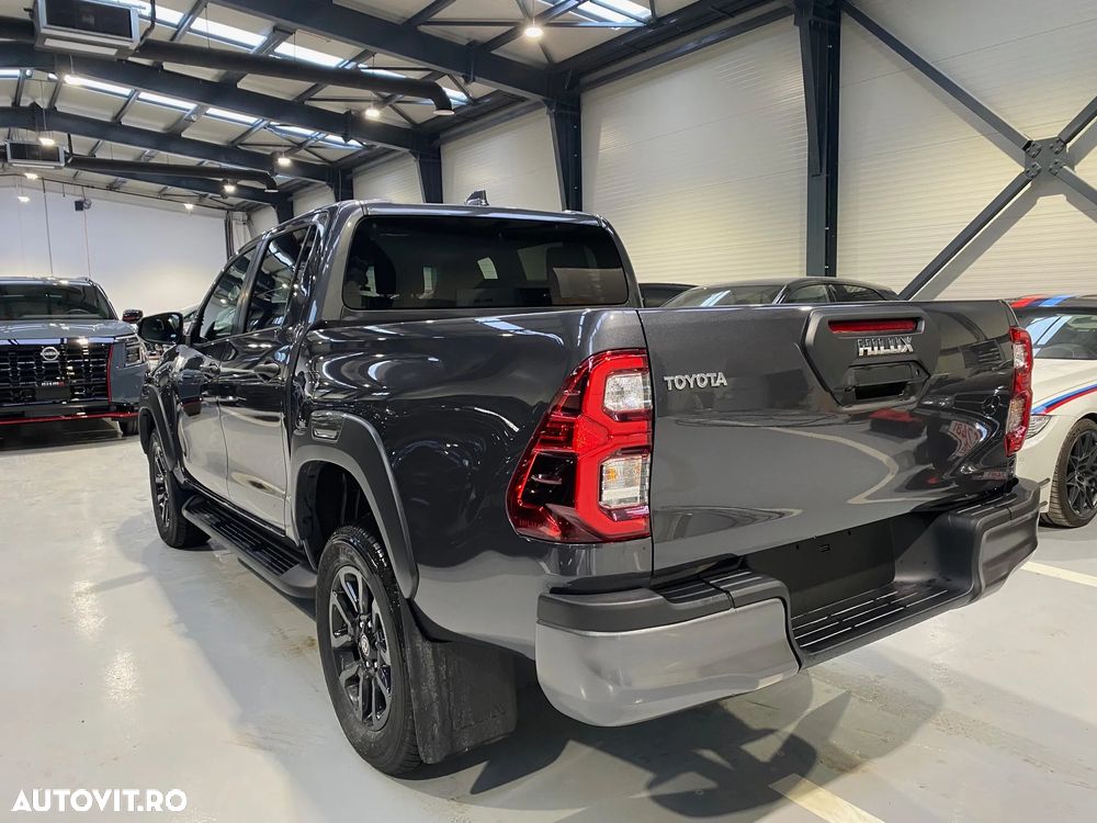 Toyota Hilux 2.8D 204CP 4x4 Double Cab AT MHEV Invincible - 6
