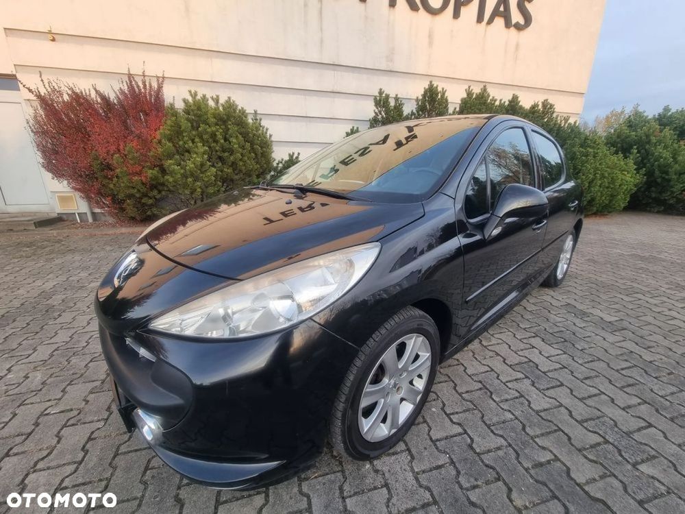 Peugeot 207 - 23
