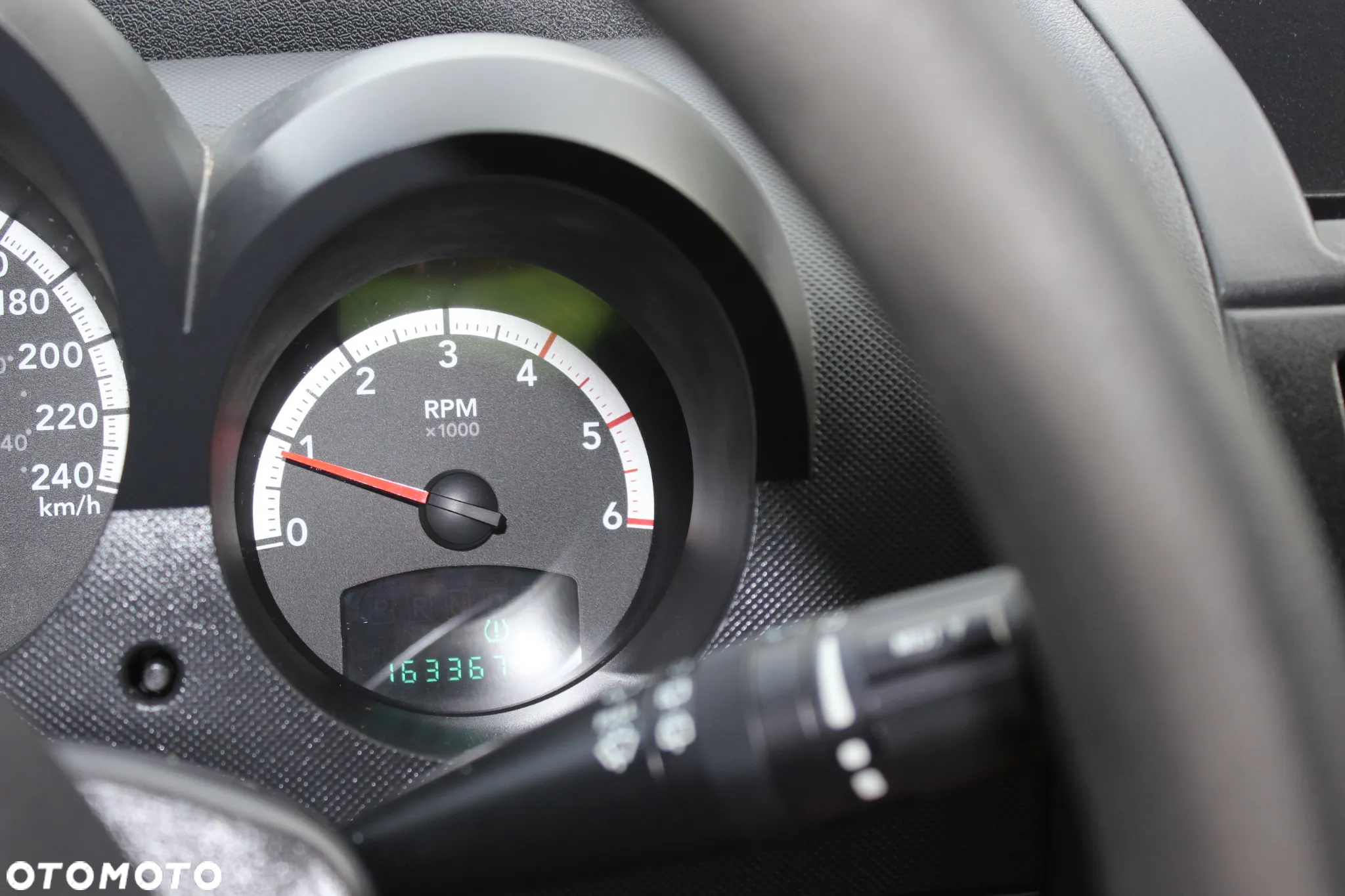 Dodge Nitro 2.8 CRD DPF SXT - 21