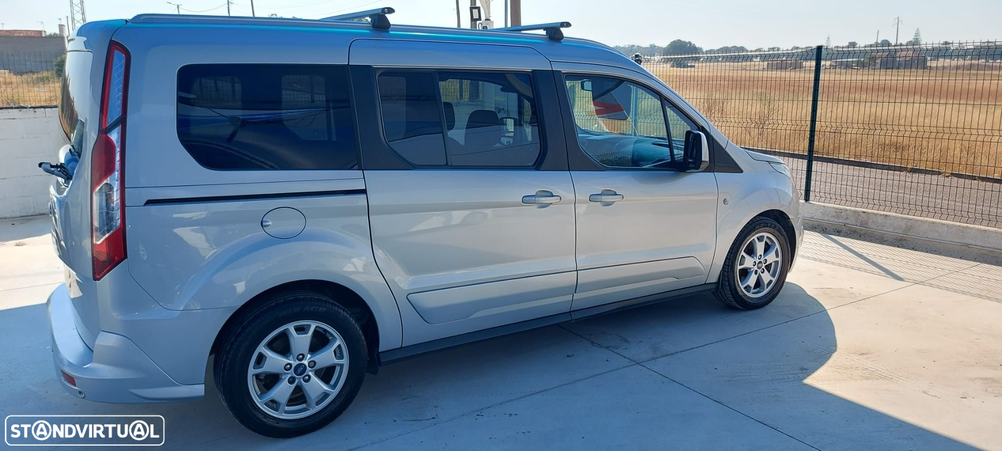 Ford Tourneo Connect Grand 1.5 TDCi S&S Trend - 6