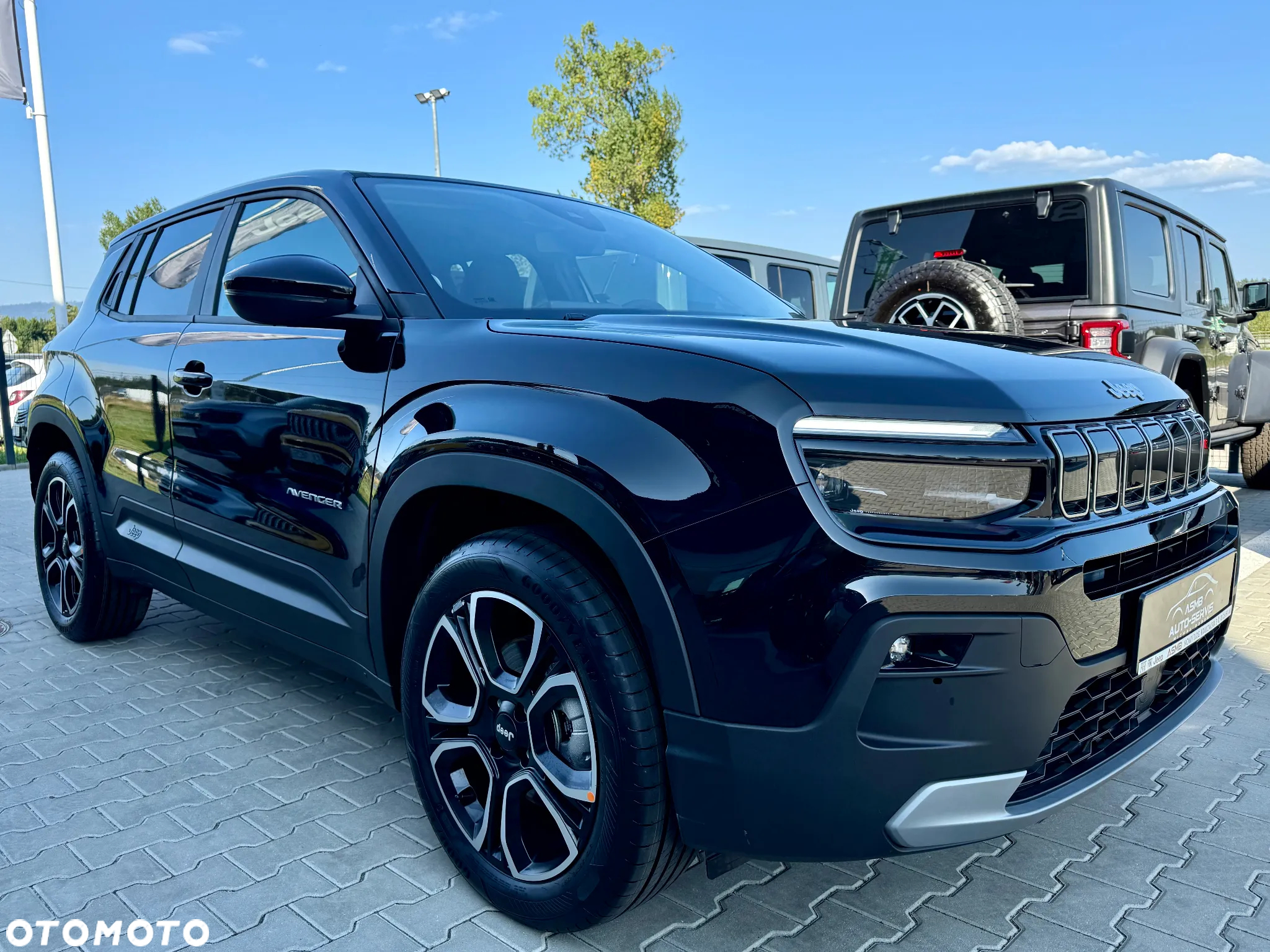 Jeep Avenger 1.2 T3 mHEV Altitude FWD eDCT6 - 8
