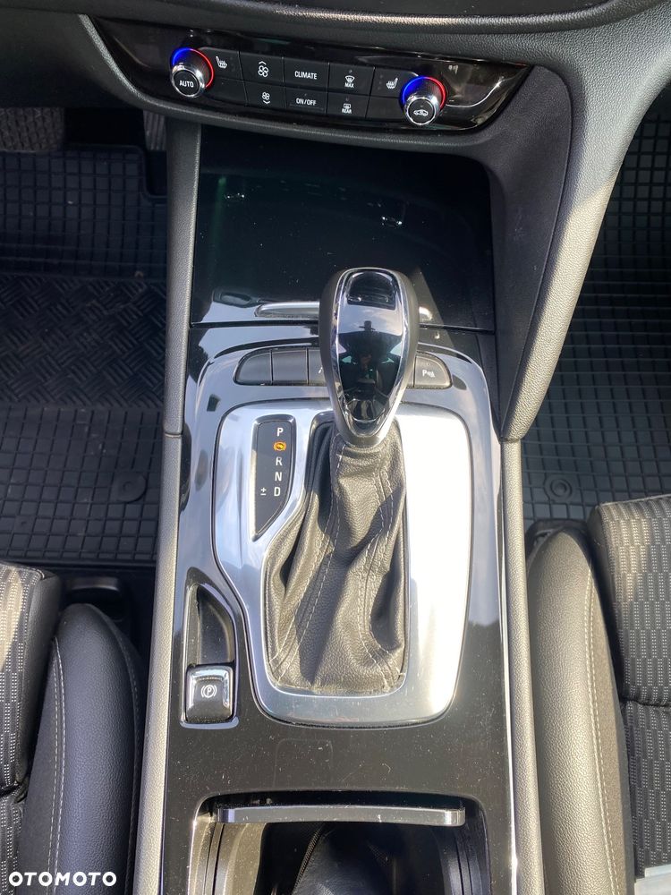 Opel Insignia 2.0 CDTI Elegance S&S - 16