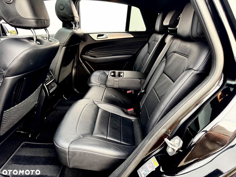 Mercedes-Benz GLE 400 4Matic 9G-TRONIC AMG Line - 31