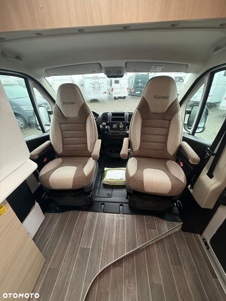 Eura Mobil Forster 541 Youngsrer L2H2 Dla 2 osób Nowy FV23% - 17