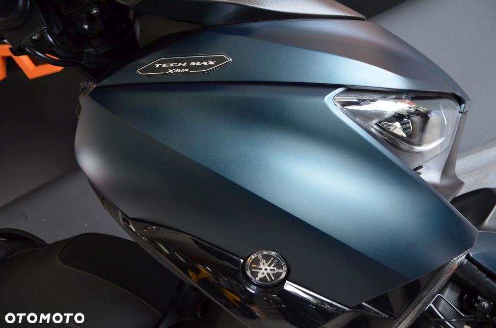 Yamaha X-max - 12