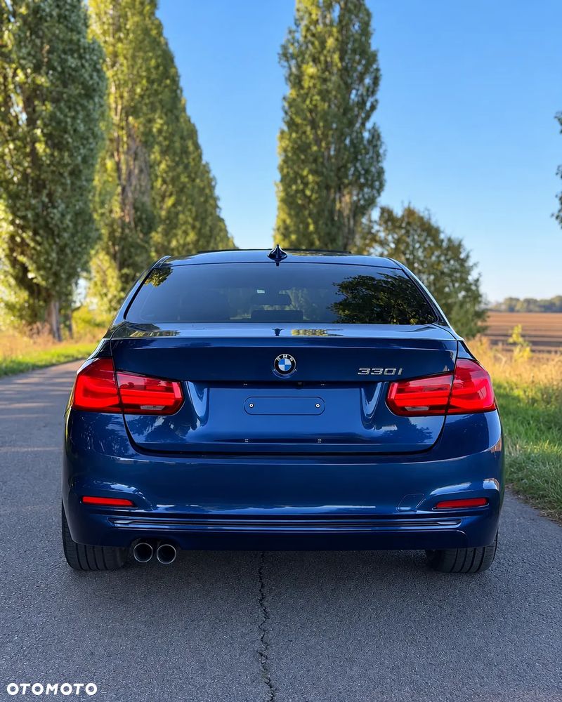 BMW Seria 3 330i Luxury Line sport - 7