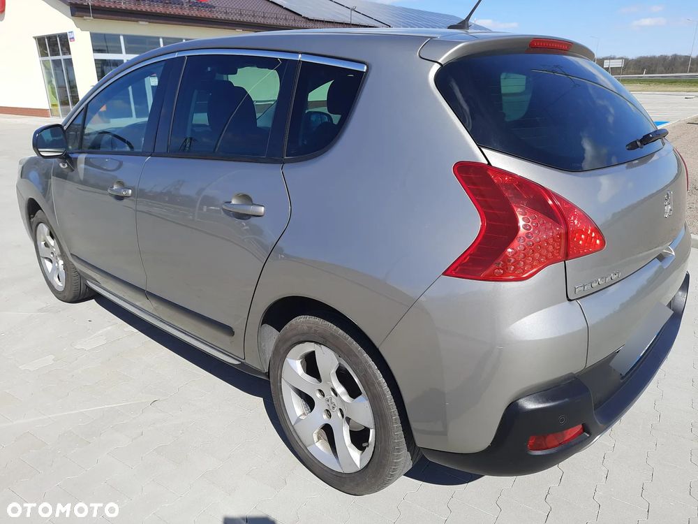 Peugeot 3008 HDi 115 Active - 6