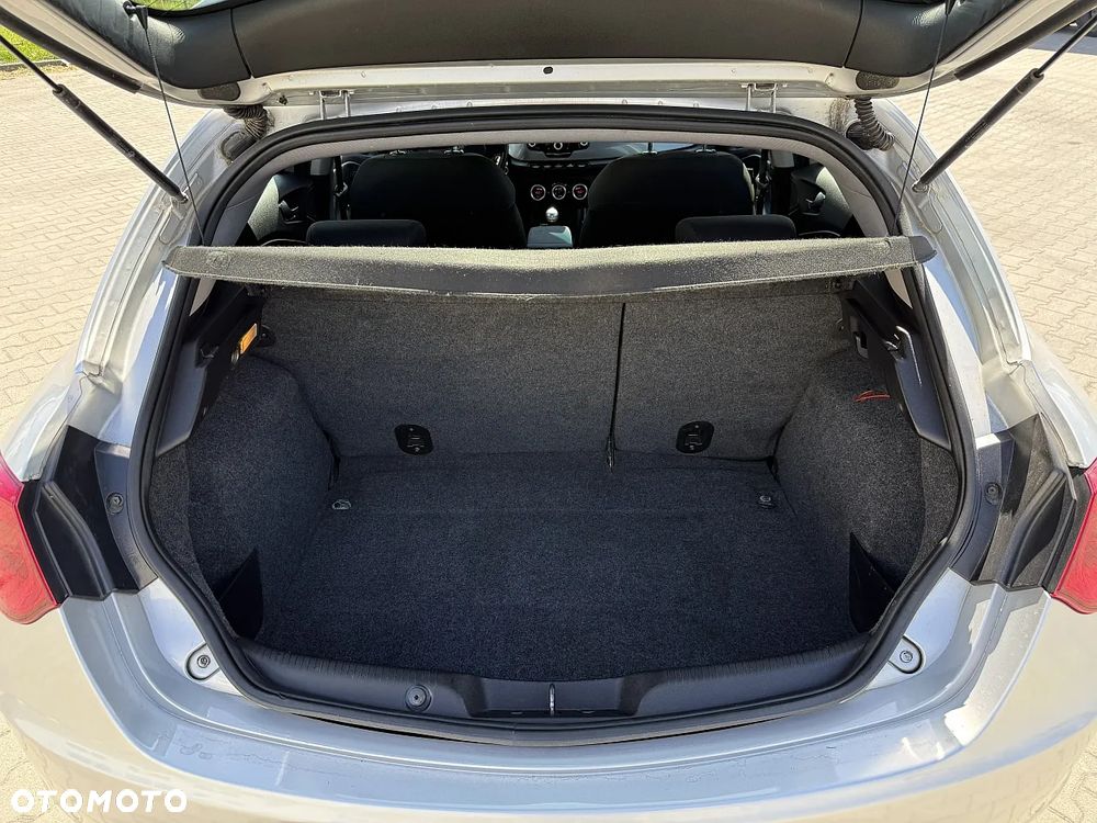 Alfa Romeo Giulietta 2.0 JTDM 16V Veloce - 11