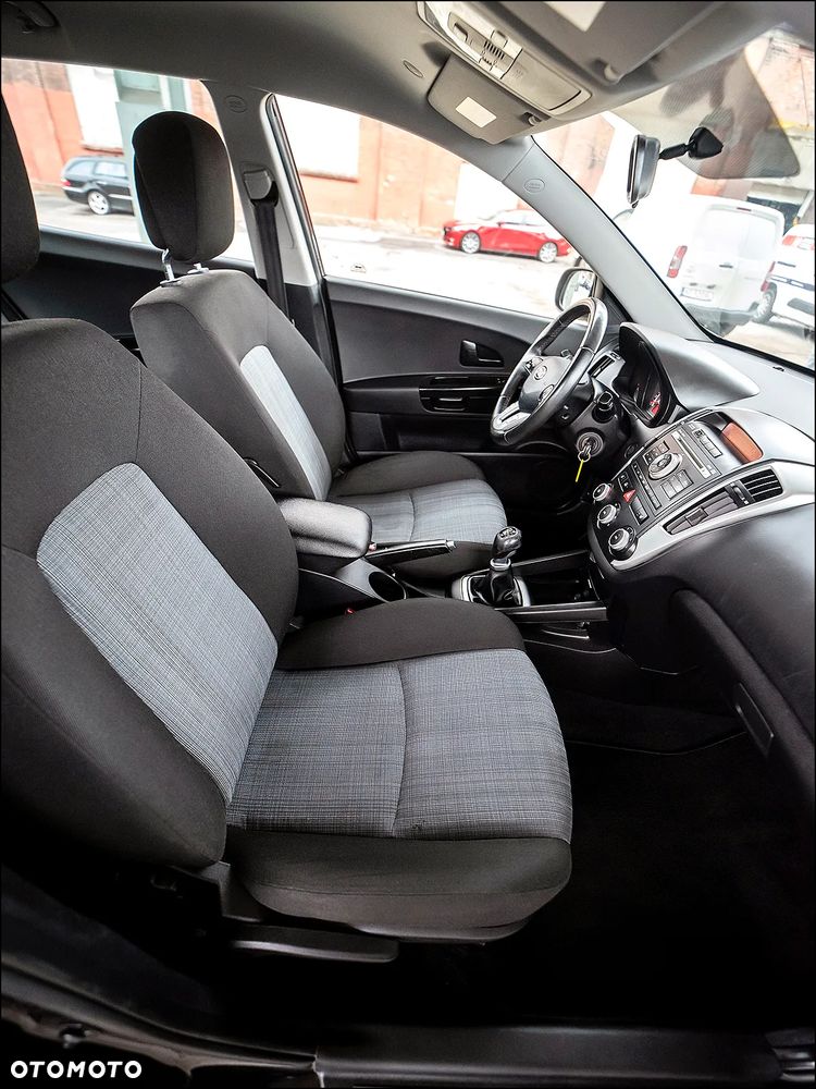 Kia Ceed - 31