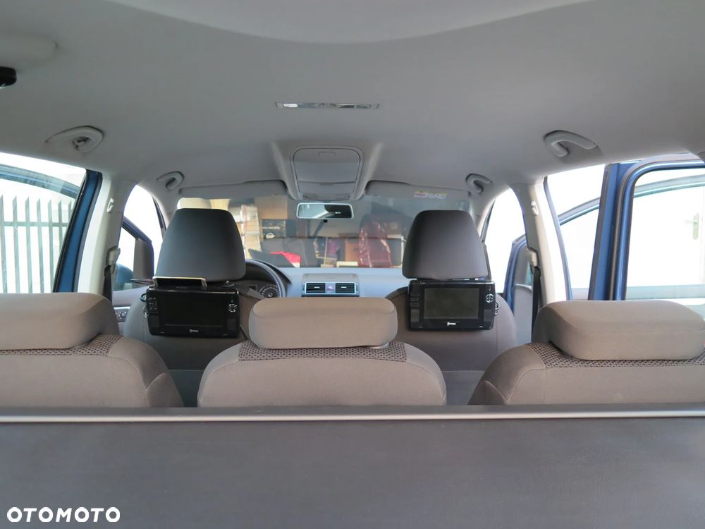 Volkswagen Touran 1.6 TDI DPF BlueMotion Technology Trendline - 14