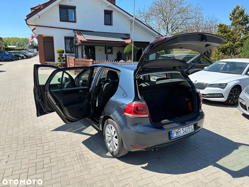Volkswagen Golf - 25