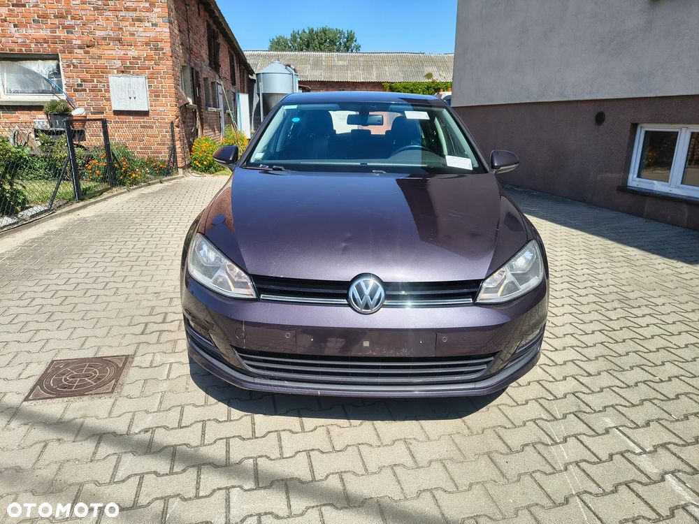 Volkswagen Golf - 2