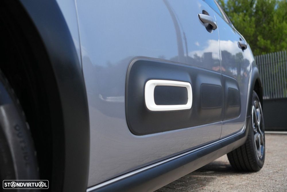 Citroën C3 1.2 PureTech Shine - 26