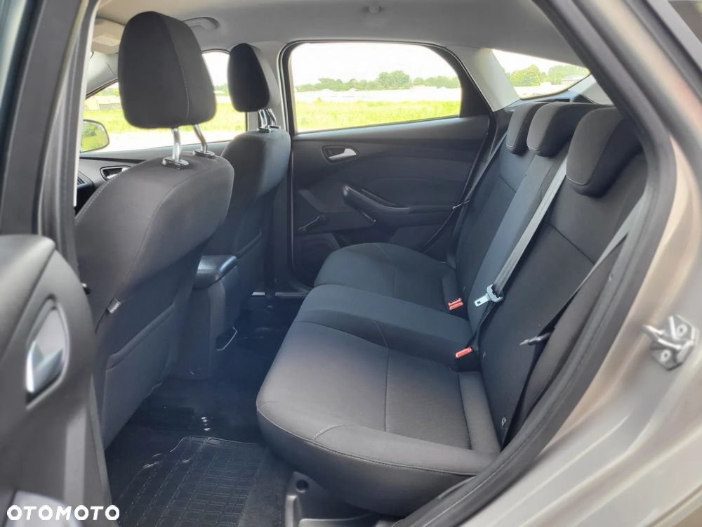 Ford Focus 1.0 EcoBoost Gold X (Trend) - 17