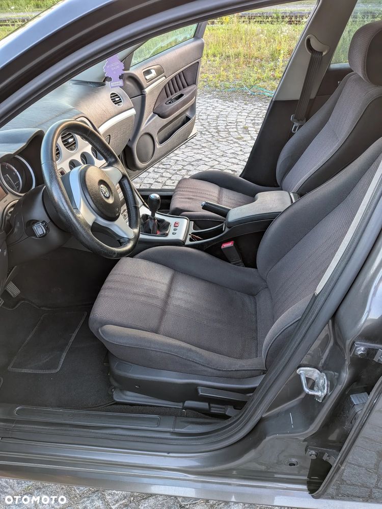 Alfa Romeo 159 1.9JTDM Distinctive - 10