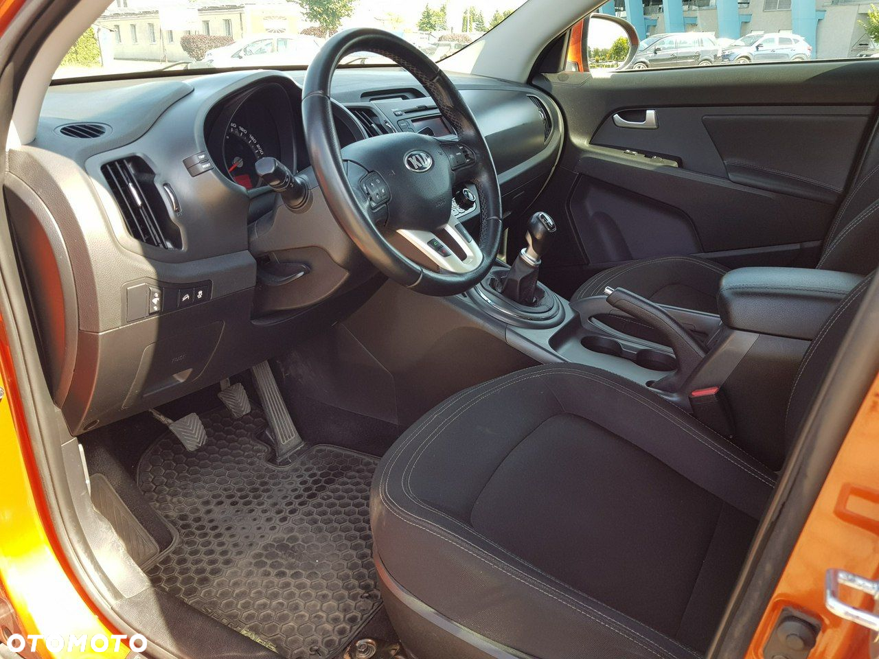 Kia Sportage - 10