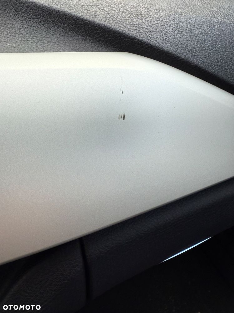 BMW Seria 3 318i Advantage - 23