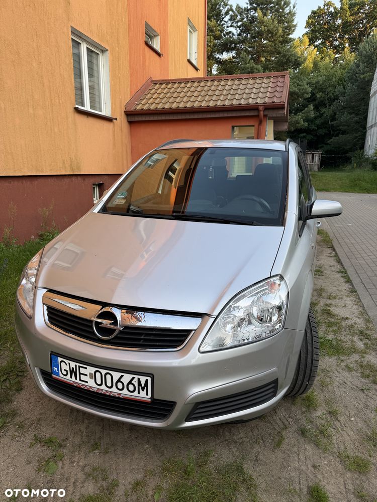 Opel Zafira - 1
