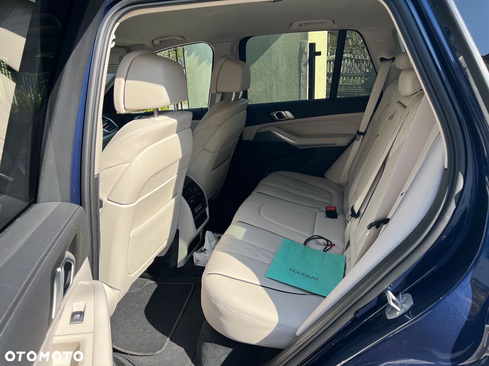BMW X5 xDrive40i - 24