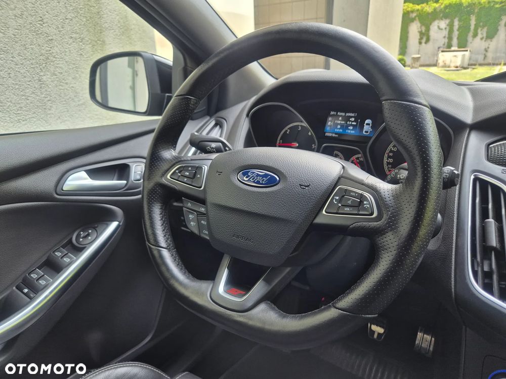 Ford Focus 2.0 TDCi ST mit Leder-Exclusiv-Paket - 21