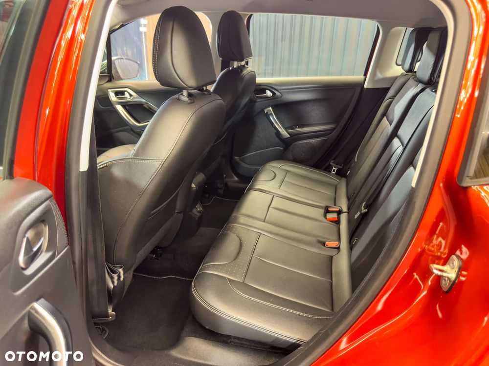 Peugeot 2008 PureTech 82 Allure - 22