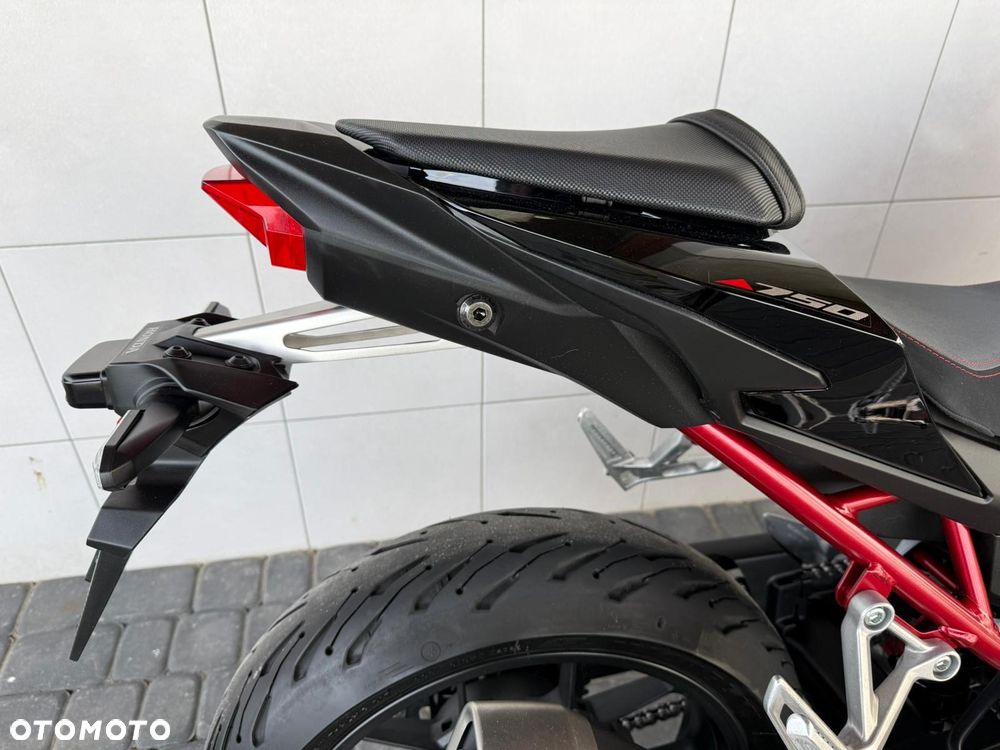 Honda Hornet - 9