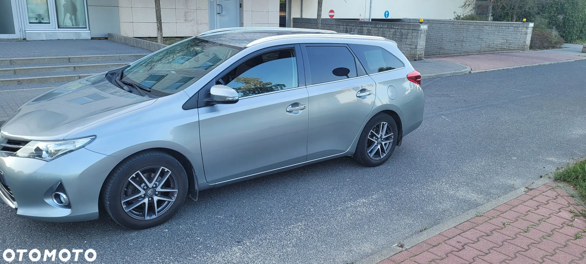 Toyota Auris 1.6 Comfort - 13