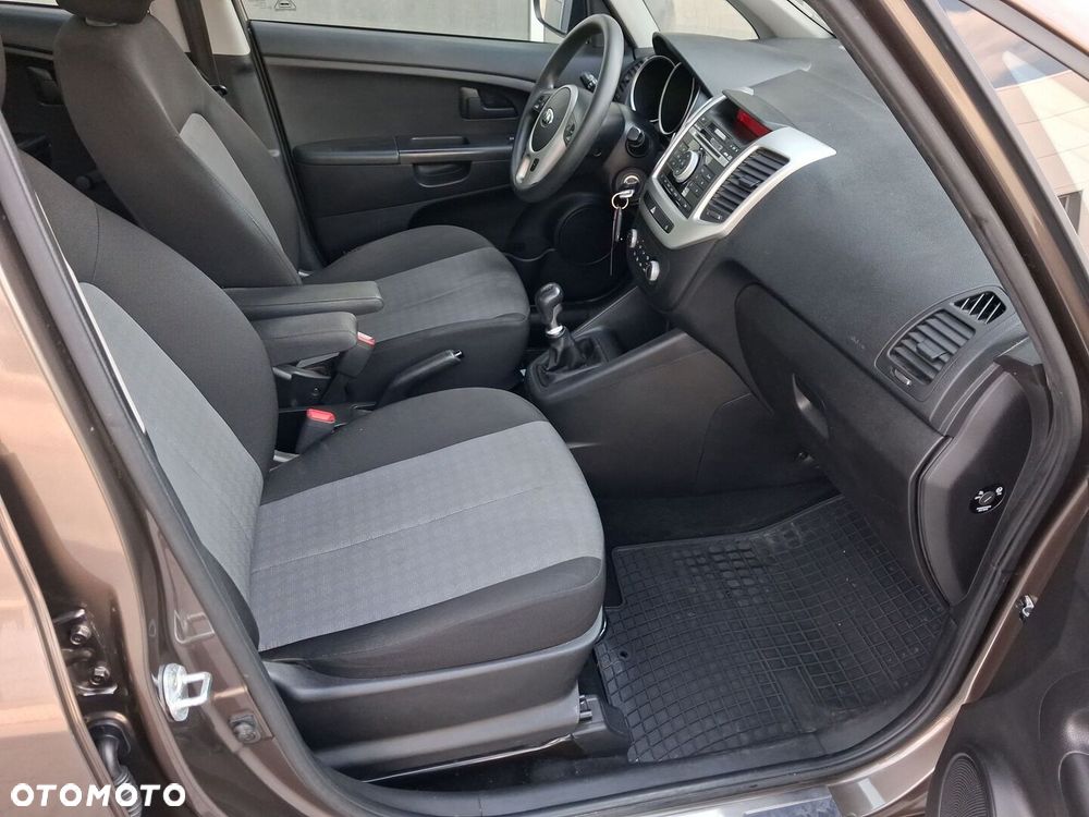Kia Venga 1.4 Business Line - 11