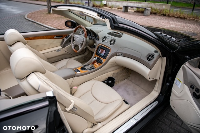 Mercedes-Benz SL 500 - 15